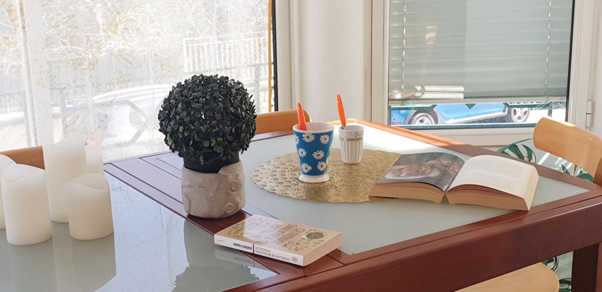Tres Bel Appartement Avec Piscine Дин Ле Бен Екстериор снимка